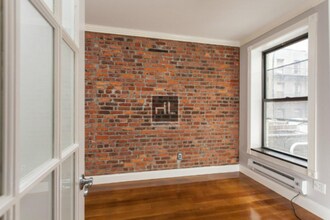 East 18th Street, Unit 2C in New York, NY - Building Photo - Building Photo