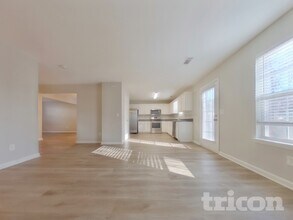 613 Amberwood Dr in Villa Rica, GA - Building Photo - Building Photo