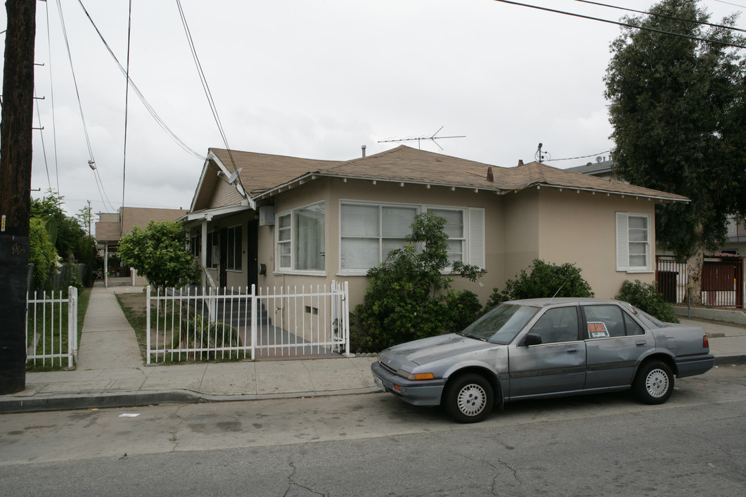 905 Alamitos Ave in Long Beach, CA - Building Photo