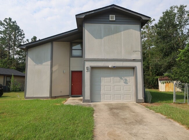 property at 5 Crestwood Cir