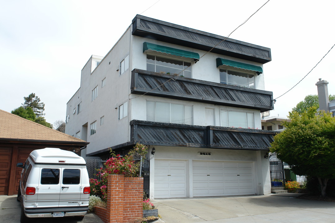 2615 Stuart St in Berkeley, CA - Building Photo