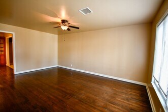 320 E 46th St in Tulsa, OK - Building Photo - Building Photo