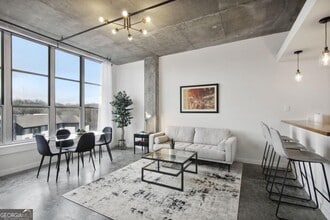 245 N Highland Ave NE in Atlanta, GA - Building Photo - Building Photo