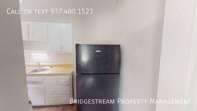 619 Gainsborough Rd, Unit 3 in Dayton, OH - Building Photo - Building Photo