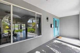 1449 48th Ave NE in St. Petersburg, FL - Building Photo - Building Photo