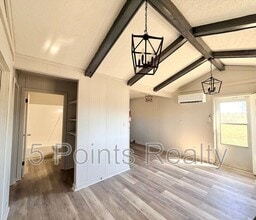 2121 Bracey Cir in Joelton, TN - Foto de edificio - Building Photo