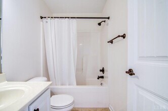 111 Old Tavern Cir in Lynchburg, VA - Building Photo - Building Photo
