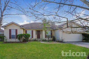 145 Moultrie Crossing Ln, Unit Apt. B in St. Augustine, FL - Building Photo