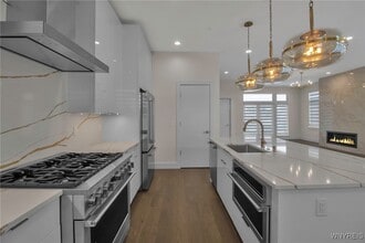 262 Lakefront Blvd in Buffalo, NY - Building Photo - Building Photo
