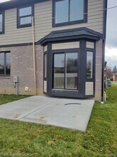 1131 Woodslee Ave in Troy, MI - Building Photo - Building Photo
