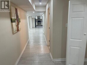 96 Yardley Cres in Brampton, ON - Building Photo - Building Photo