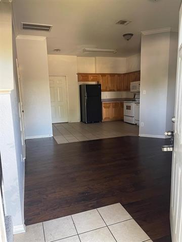 412 Central Park Dr in Arlington, TX - Building Photo - Building Photo