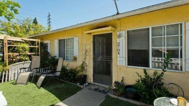 3704 W Heffron Dr in Burbank, CA - Building Photo - Building Photo