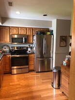 61 Midlake Cir in East Syracuse, NY - Building Photo