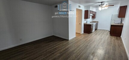 2020 W Cactus Rd in Phoenix, AZ - Building Photo - Building Photo