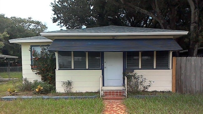 property at 2543 38th Ave N