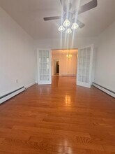 220 Summit Ave in Jersey City, NJ - Building Photo - Building Photo