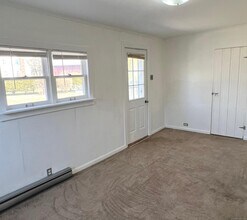 97 Cottage Rd in Madison, CT - Building Photo - Building Photo