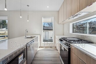 9017-9093 93 St NW in Edmonton, AB - Building Photo - Building Photo