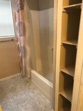 2107 Briggs St in Norman, OK - Building Photo - Building Photo