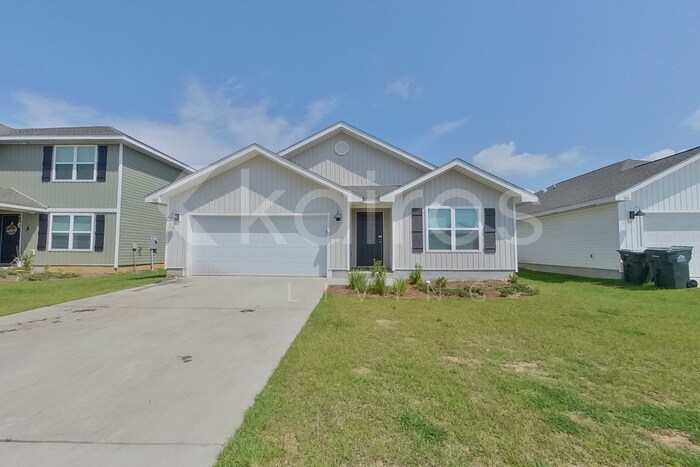 140 Swallowtail Ln in Pensacola, FL - Building Photo