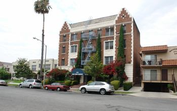 San Mar Manor in Los Angeles, CA - Building Photo - Building Photo