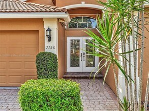 7156 Vía Verona in Delray Beach, FL - Building Photo - Building Photo