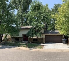 104 East St in Golden, CO - Building Photo