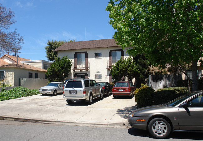 1636 Thomas Ave in San Diego, CA - Building Photo - Building Photo