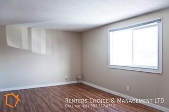 2305-2305 13 St N in Lethbridge, AB - Building Photo - Building Photo