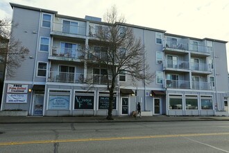 Raleigh Manor Apartments in Seattle, WA - Foto de edificio - Building Photo