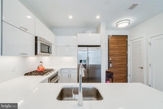 1350 Maryland Ave NE, Unit 106 in Washington, DC - Building Photo - Building Photo