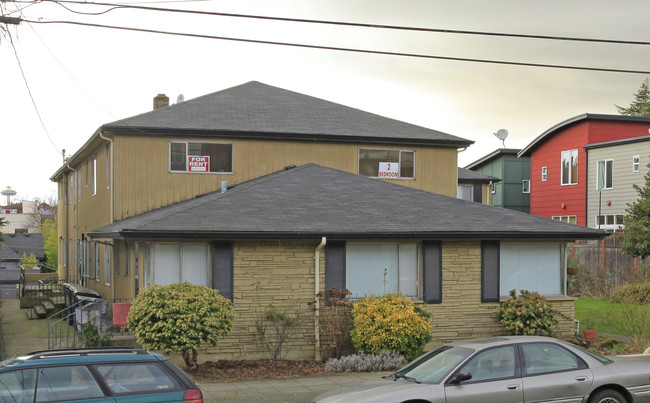 219 11th Ave E in Seattle, WA - Foto de edificio - Building Photo