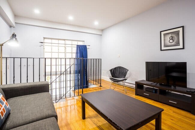 90 Warrenton St in Boston, MA - Building Photo - Building Photo
