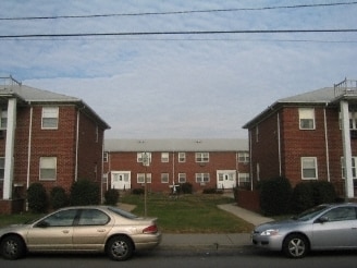 Jefferson Manor  II in Passaic, NJ - Foto de edificio - Building Photo