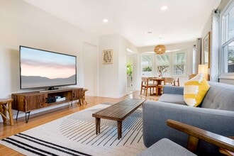 5356 E Wardlow Rd in Long Beach, CA - Building Photo - Building Photo