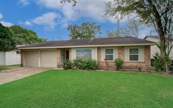 6030 Willowbend Blvd in Houston, TX - Building Photo - Building Photo