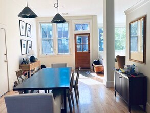 57 Regent St, Unit 4 in Cambridge, MA - Building Photo - Building Photo