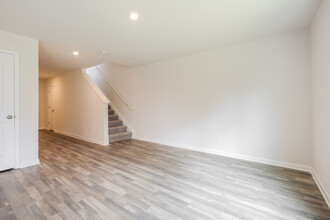 123 Colonial Walk in Pickens, SC - Building Photo - Building Photo