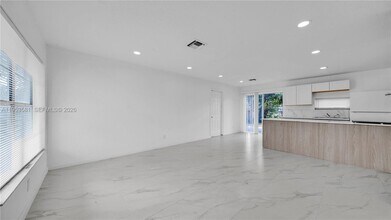 4285 SW 48th Ct in Fort Lauderdale, FL - Building Photo - Building Photo