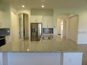 6915 Indus Valley Cir in Parrish, FL - Building Photo - Building Photo