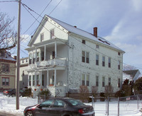 709 2nd St in Fall River, MA - Foto de edificio - Building Photo