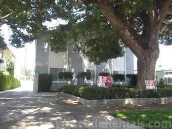 230 N Keystone St, Unit Apartment B, Unit Apartment B