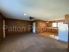 221 S Lucas St in West Columbia, SC - Building Photo - Building Photo