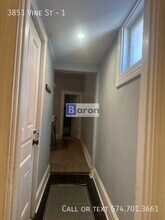 3853 Vine St in Cincinnati, OH - Foto de edificio - Building Photo