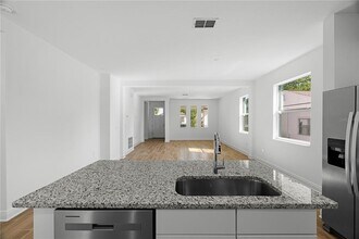 930 57th Ave N in St. Petersburg, FL - Building Photo - Building Photo