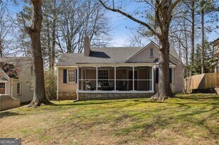 575 Pelham Rd NE in Atlanta, GA - Building Photo