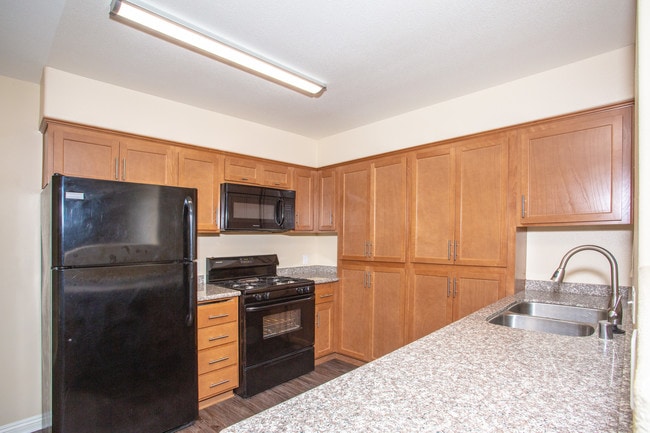 Parkwood At Polo Grounds (55+) in Indio, CA - Building Photo - Interior Photo
