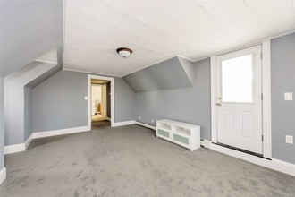 517 Franklin Blvd-Unit -Upper in Long Beach, NY - Foto de edificio - Building Photo
