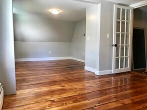 46 Hopkins Ln, Unit 1A in South Kingstown, RI - Building Photo - Building Photo